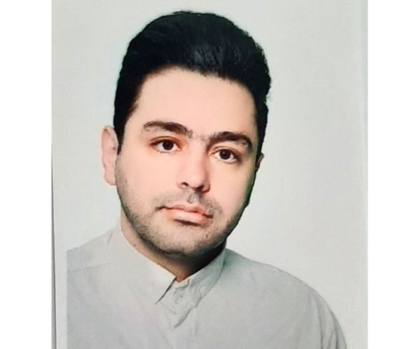 پوریا صفاری